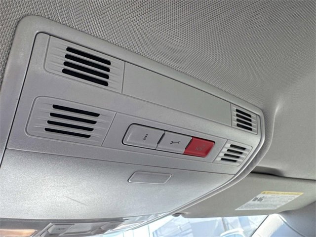 Used 2017 Volkswagen Golf S image 25