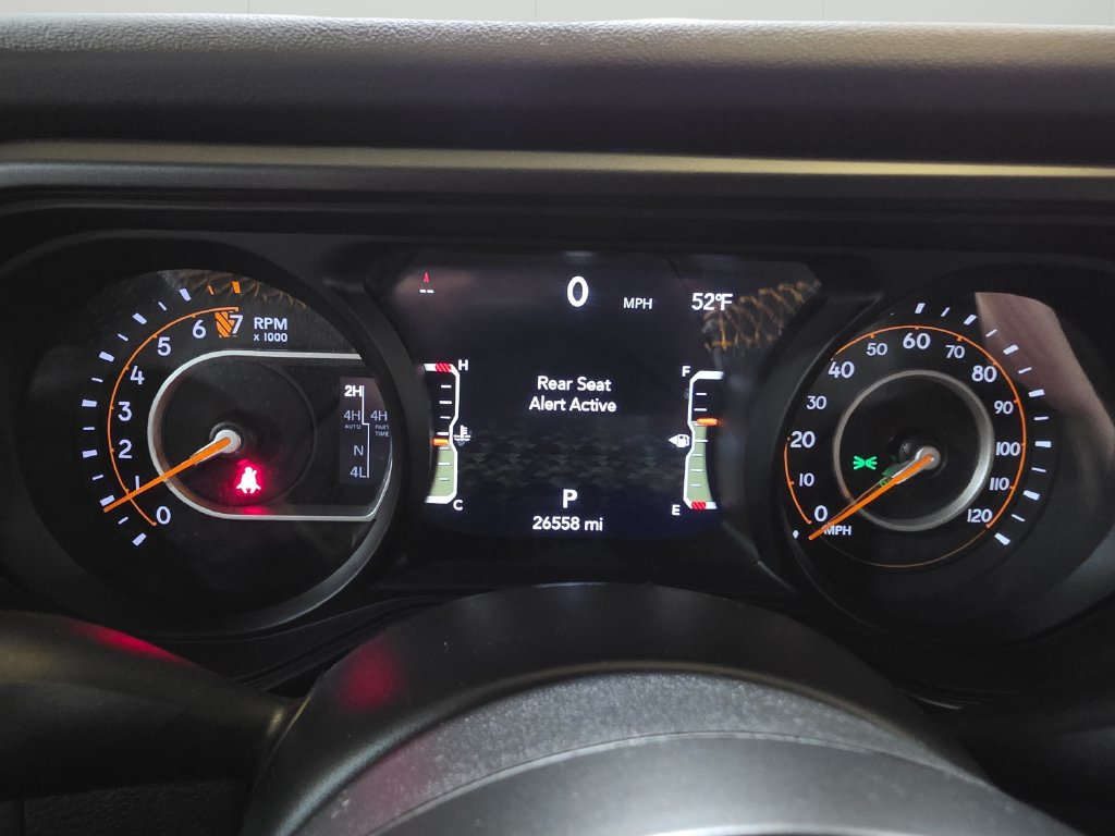 Used 2024 Jeep Gladiator Mojave AWD/4WD image 21