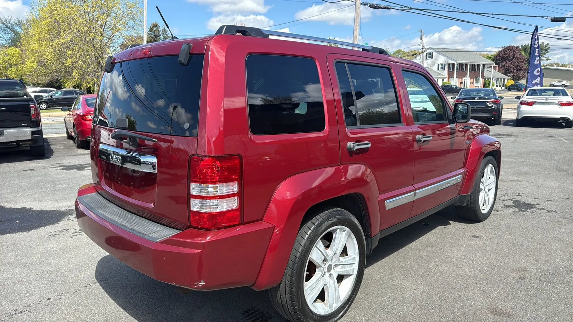 Used 2012 Jeep Liberty Limited Jet w/ Comfort/Convenience Group AWD/4WD image 9