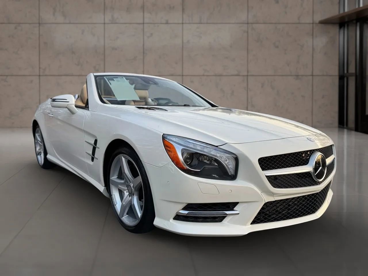 Used 2014 Mercedes-Benz SL 550 image 23