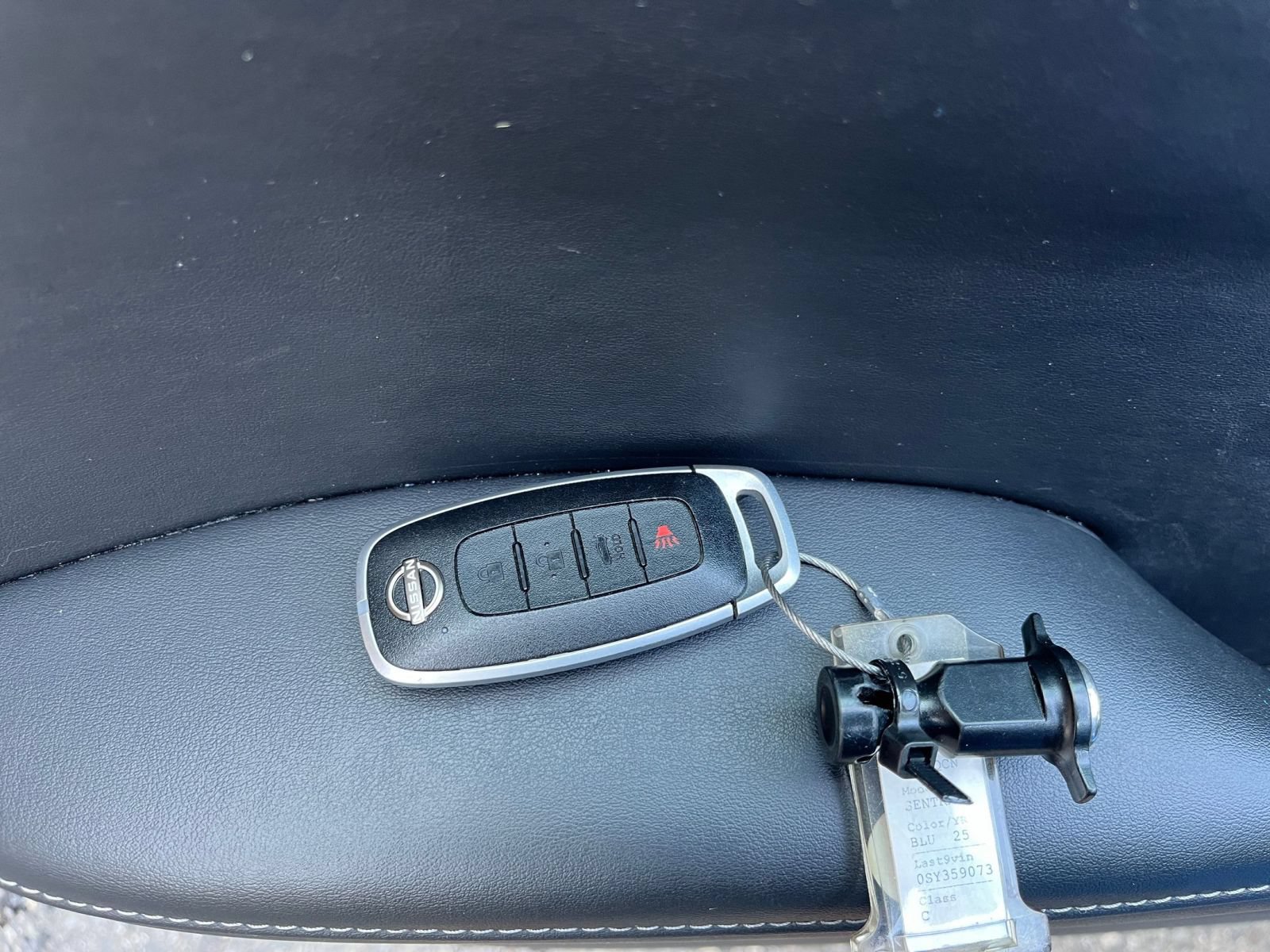 Used 2025 Nissan Sentra SV FWD image 17