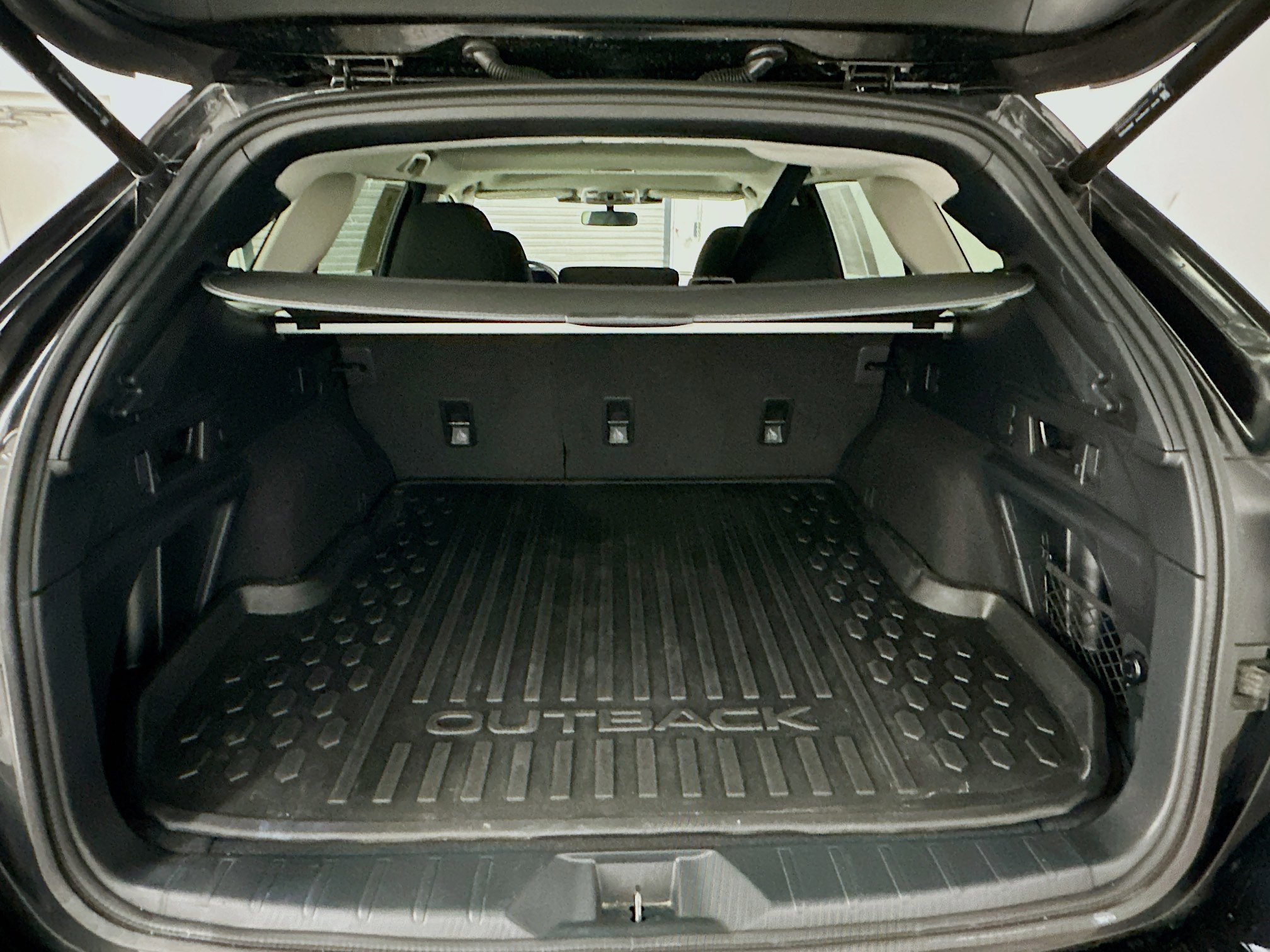 Used 2025 Subaru Outback Premium image 31