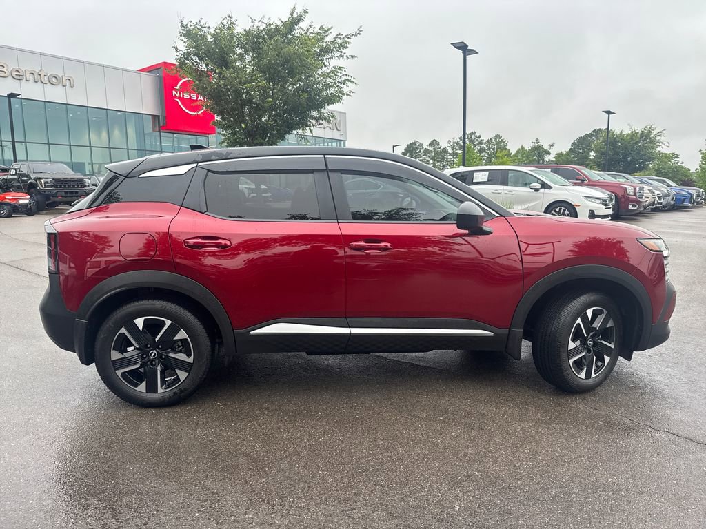 Used 2025 Nissan Kicks SV w/ Illumination Package AWD/4WD image 2