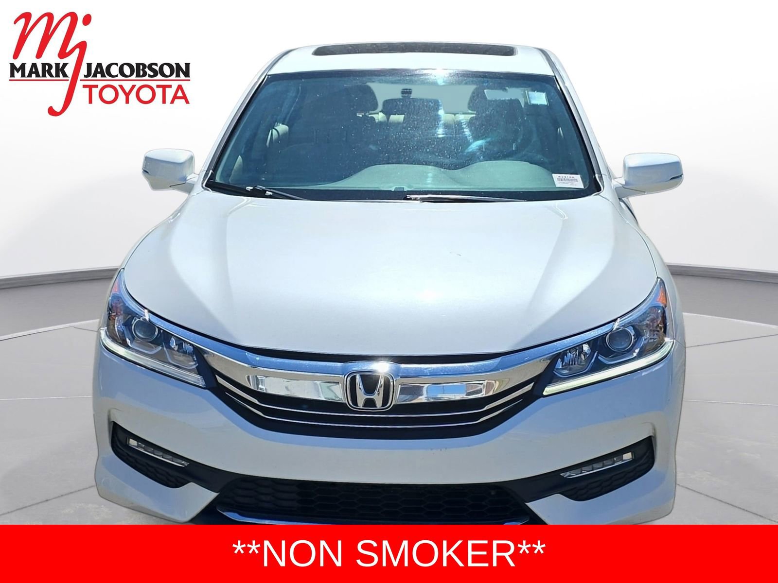 Used 2016 Honda Accord EX image 2