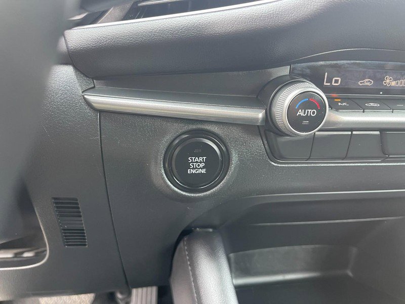 Used 2024 MAZDA MAZDA3 s image 28