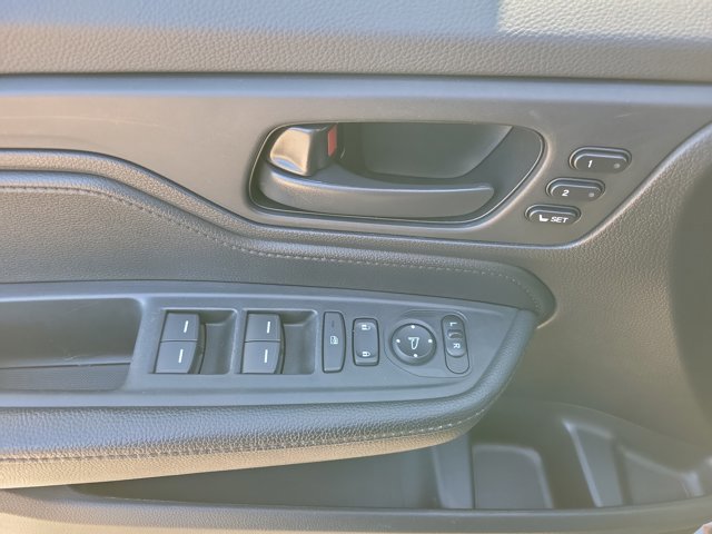 Used 2024 Honda Odyssey EX-L image 9
