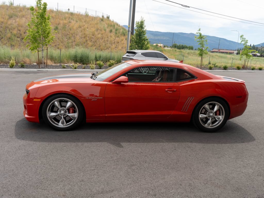 Used 2012 Chevrolet Camaro SS w/ RS Package RWD image 4
