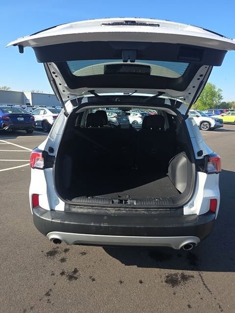 Used 2022 Ford Escape SE AWD/4WD image 6