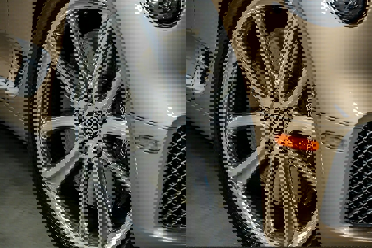 Used 2021 Bentley Continental GT image 4