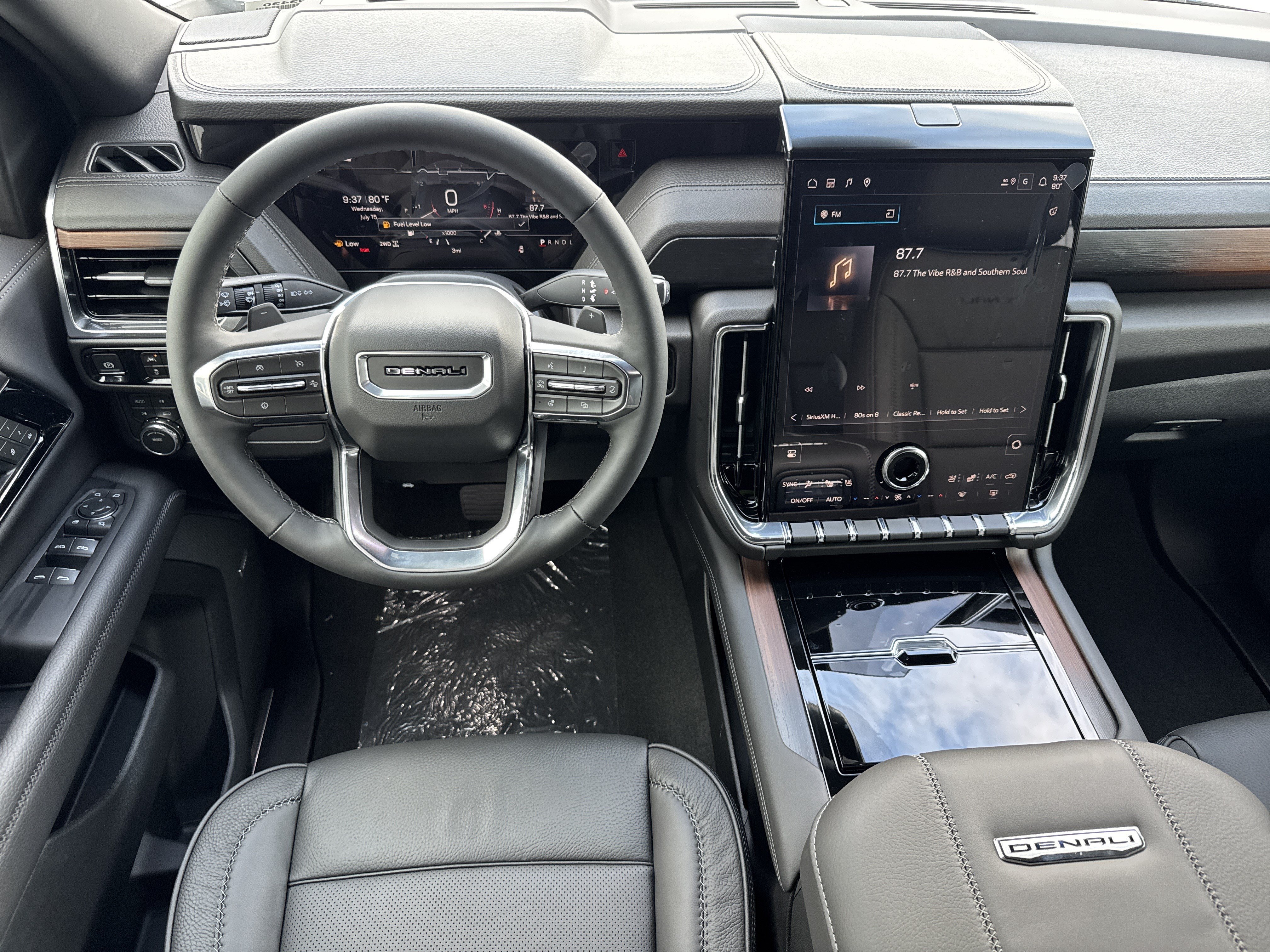 New 2026 GMC Yukon XL Denali AWD/4WD image 17