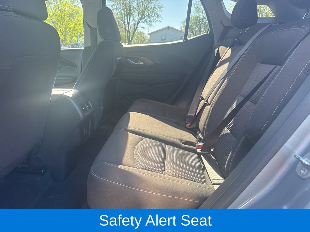 Used 2023 GMC Terrain SLE w/ Driver Convenience Package FWD image 13