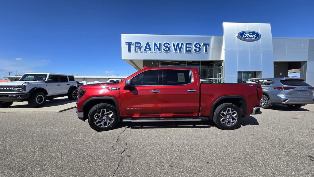 Used 2022 GMC Sierra 1500 SLT w/ SLT Premium Plus Package image 2