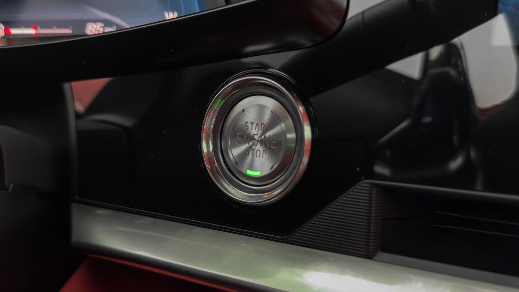 Used 2024 Chevrolet Corvette Stingray Premium Conv w/ Z51 Performance Package image 42