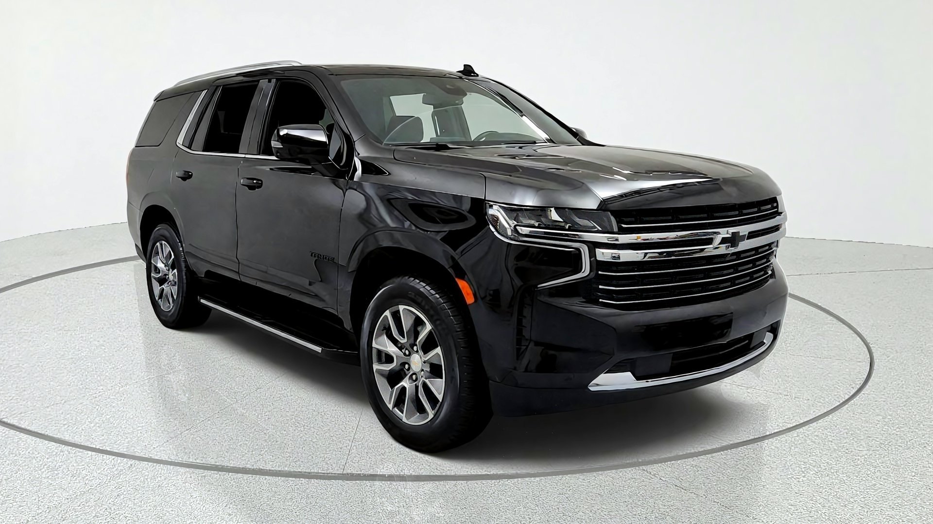 Used 2023 Chevrolet Tahoe LT w/ LT Signature Package AWD/4WD image 7