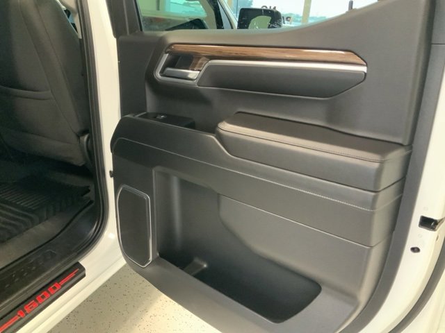 Used 2023 Chevrolet Silverado 1500 RST w/ Z71 Off-Road Package image 40