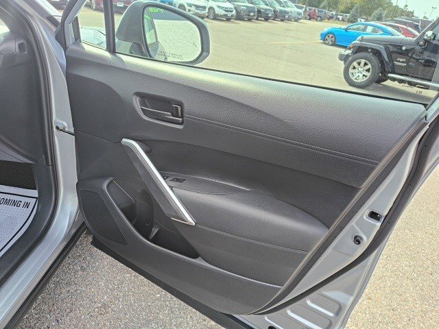 Used 2024 Toyota Corolla Cross SE image 18