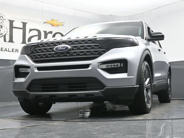 Used 2022 Ford Explorer XLT w/ Equipment Group 202A AWD/4WD image 59