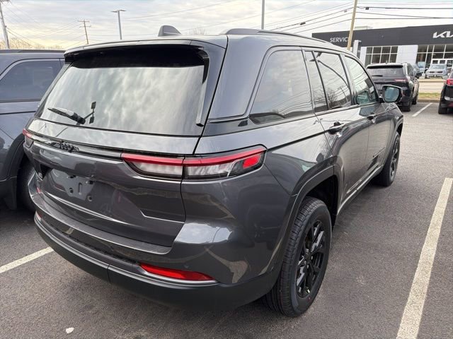 New 2026 Jeep Grand Cherokee Altitude image 7