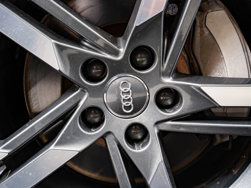 Used 2018 Audi A4 2.0T Premium Plus w/ Premium Plus Package AWD/4WD image 8