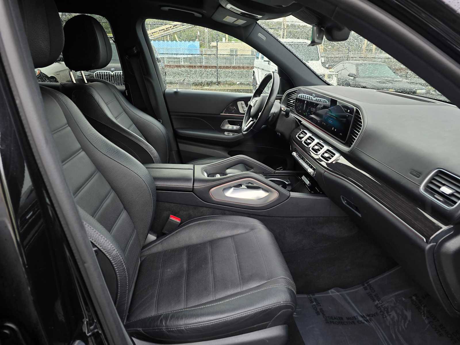 Used 2023 Mercedes-Benz GLS 580 4MATIC image 11