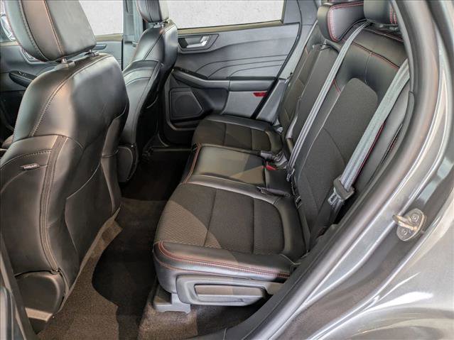 Used 2025 Ford Escape ST-Line image 19