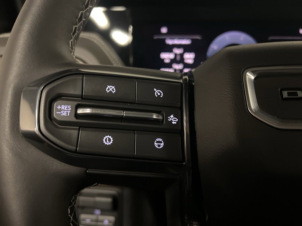 Used 2025 GMC Yukon XL Denali Ultimate image 19