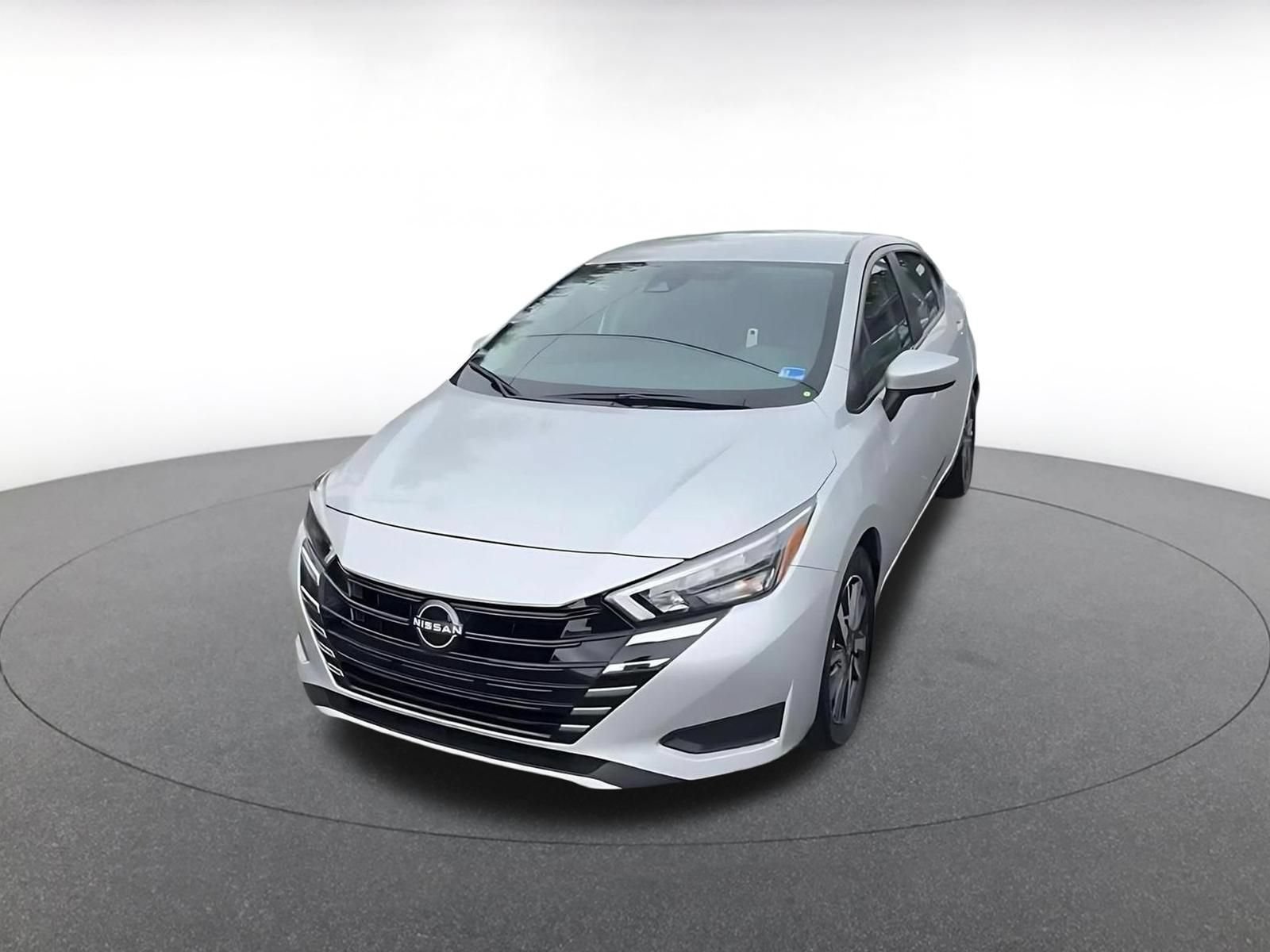 Used 2025 Nissan Versa SV FWD image 7