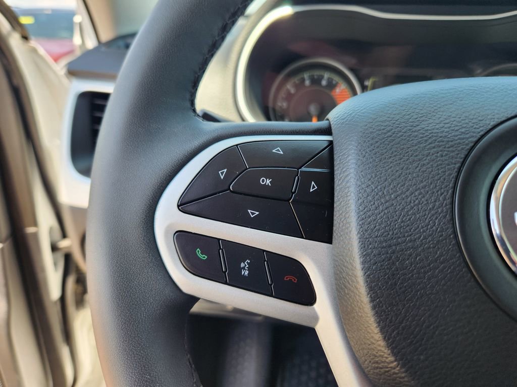 Used 2022 Jeep Cherokee Latitude image 23