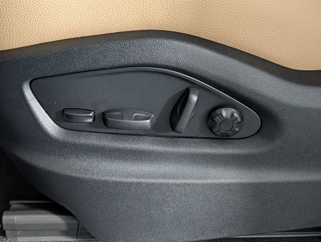 New 2026 Porsche Cayenne image 29