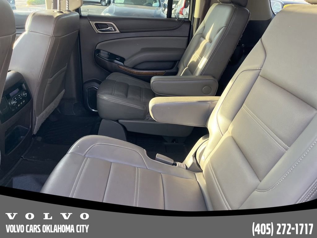 Used 2020 GMC Yukon XL Denali w/ Denali Premium Package image 16