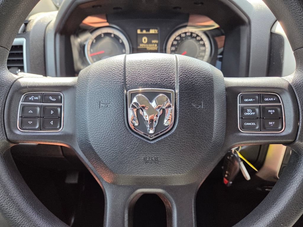 Used 2019 RAM 1500 Classic SLT AWD/4WD image 33