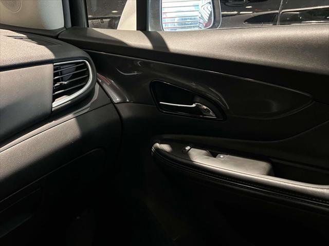 Used 2022 Buick Encore Preferred w/ Safety Package image 33