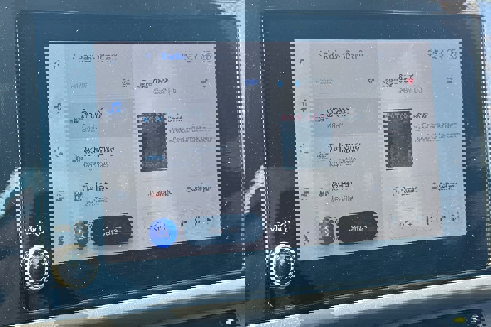 Used 2025 Toyota Camry LE AWD/4WD image 17