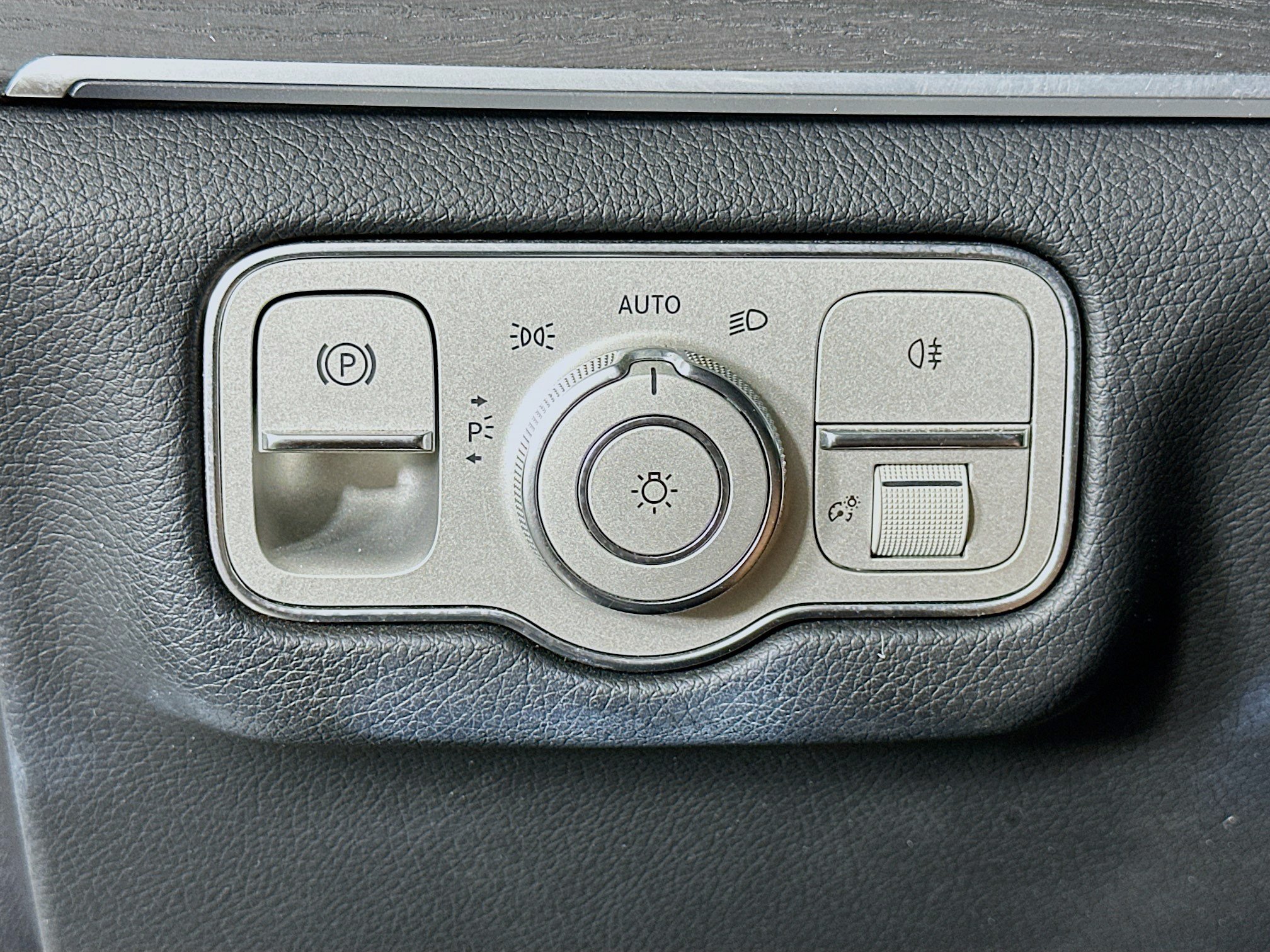Used 2022 Mercedes-Benz GLE 350 4MATIC image 17