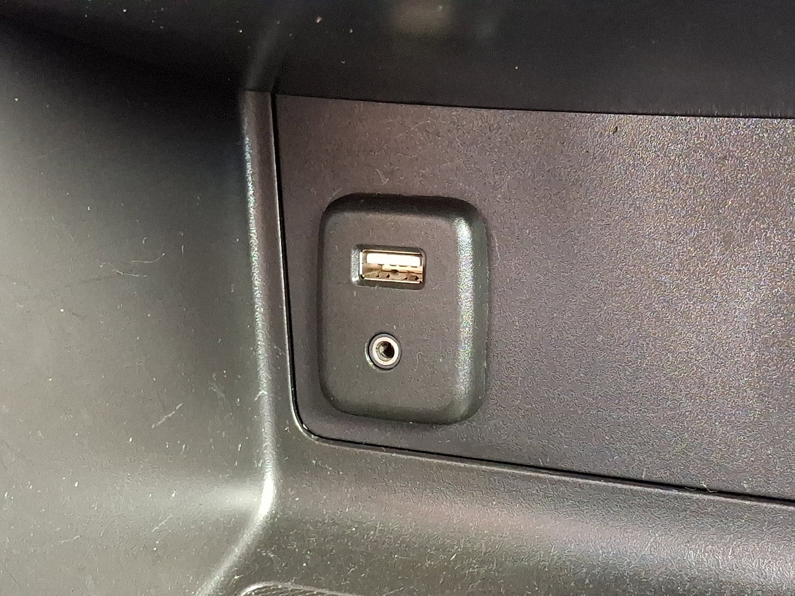 Used 2016 GMC Canyon SLE w/ SLE Convenience Package image 22