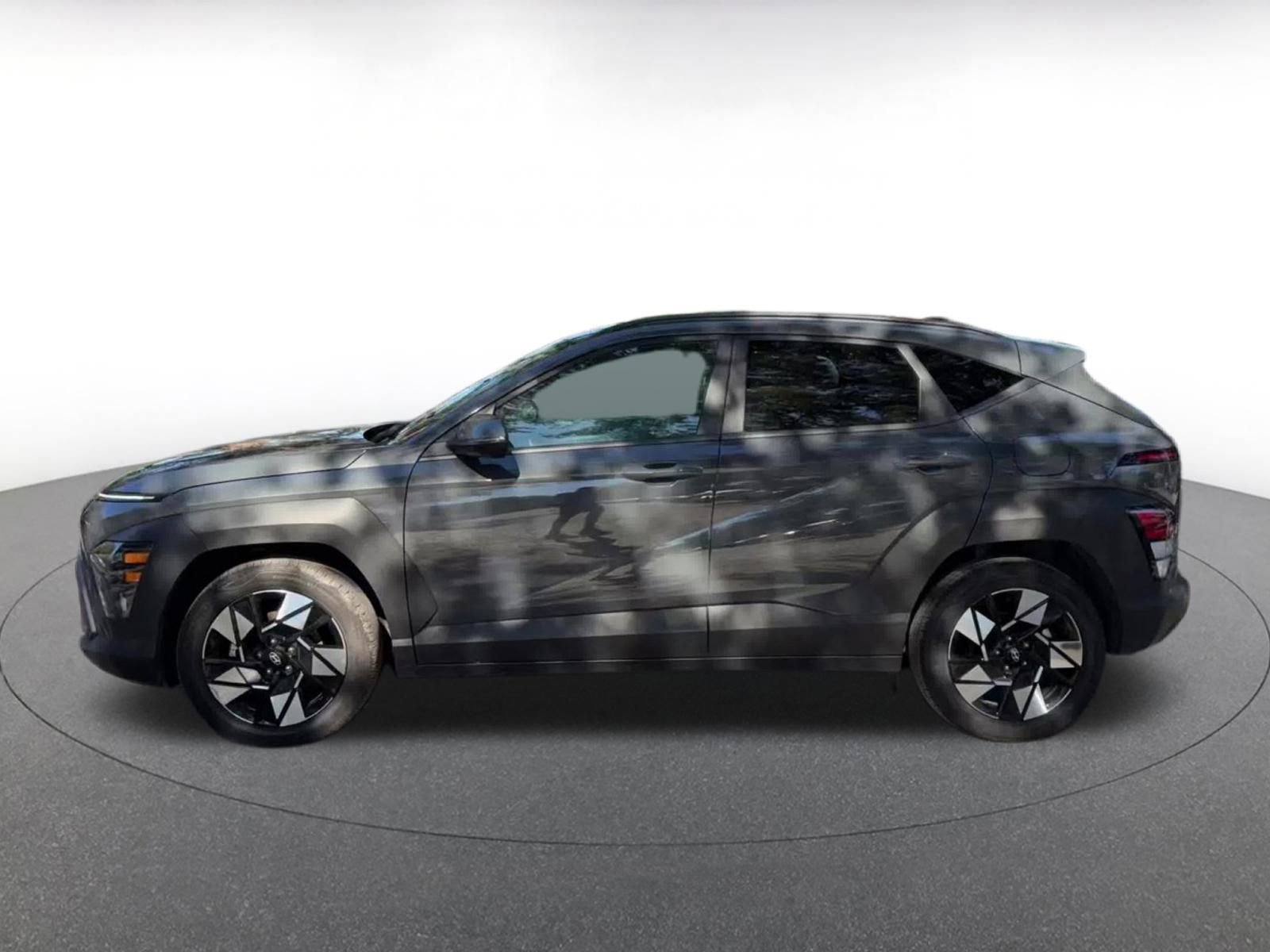 Used 2025 Hyundai Kona SEL image 9