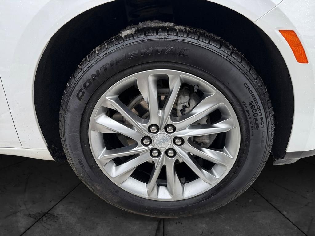 Used 2022 Buick Enclave Avenir w/ Avenir Technology Package image 34