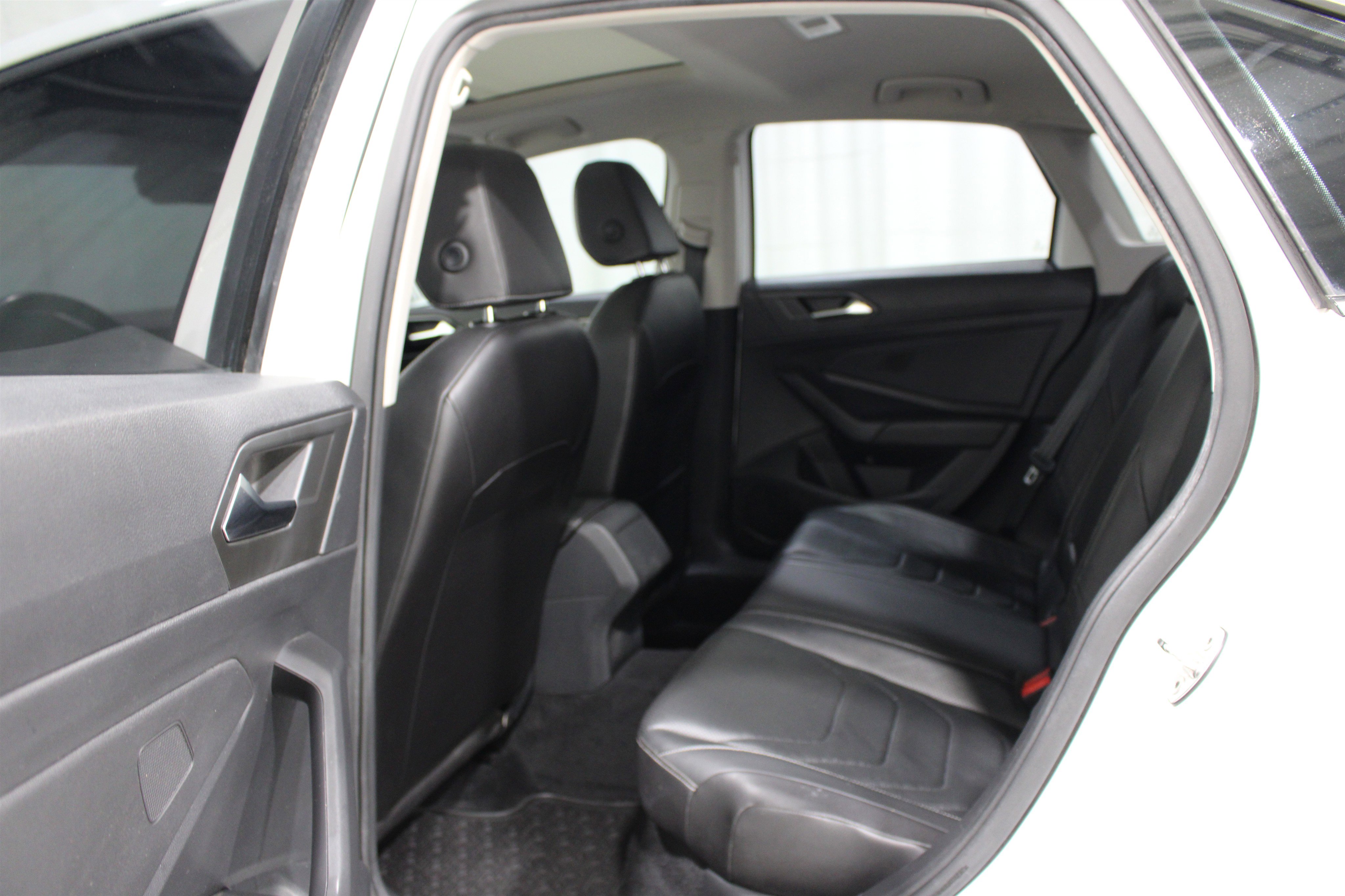 Used 2019 Volkswagen Jetta SEL Premium FWD image 20