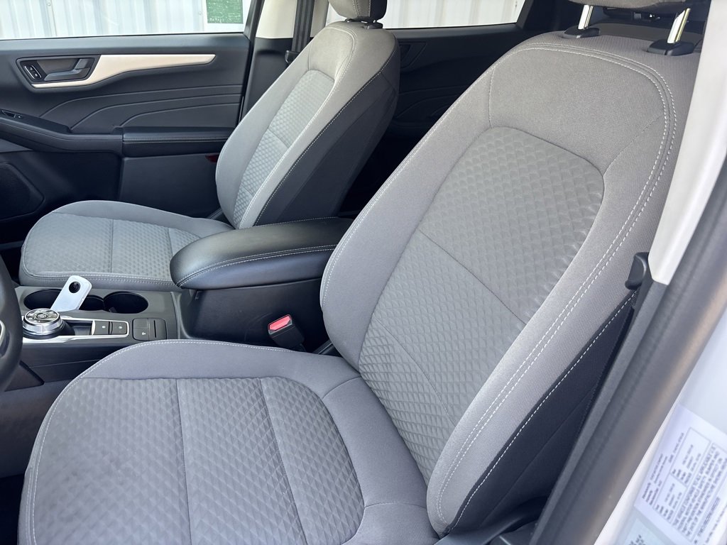 Used 2022 Ford Escape SE image 23