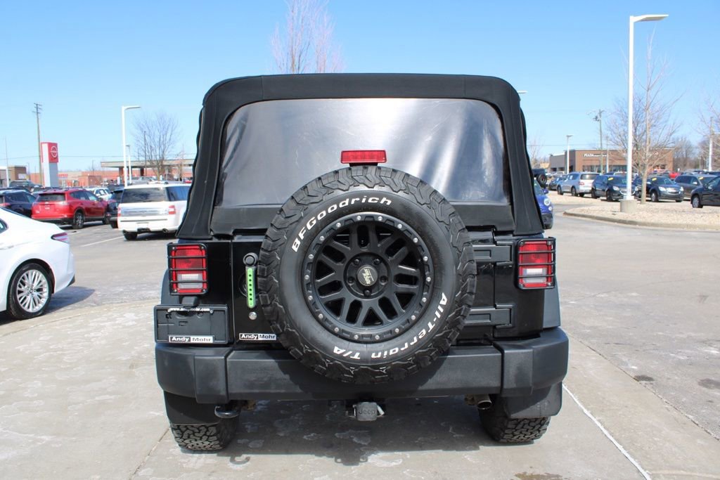 Used 2015 Jeep Wrangler Unlimited Sport w/ Mopar Black Appearance Group image 8