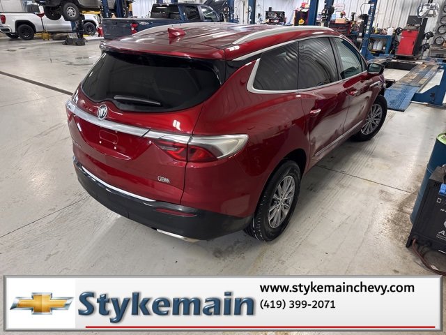 Used 2023 Buick Enclave Essence image 14