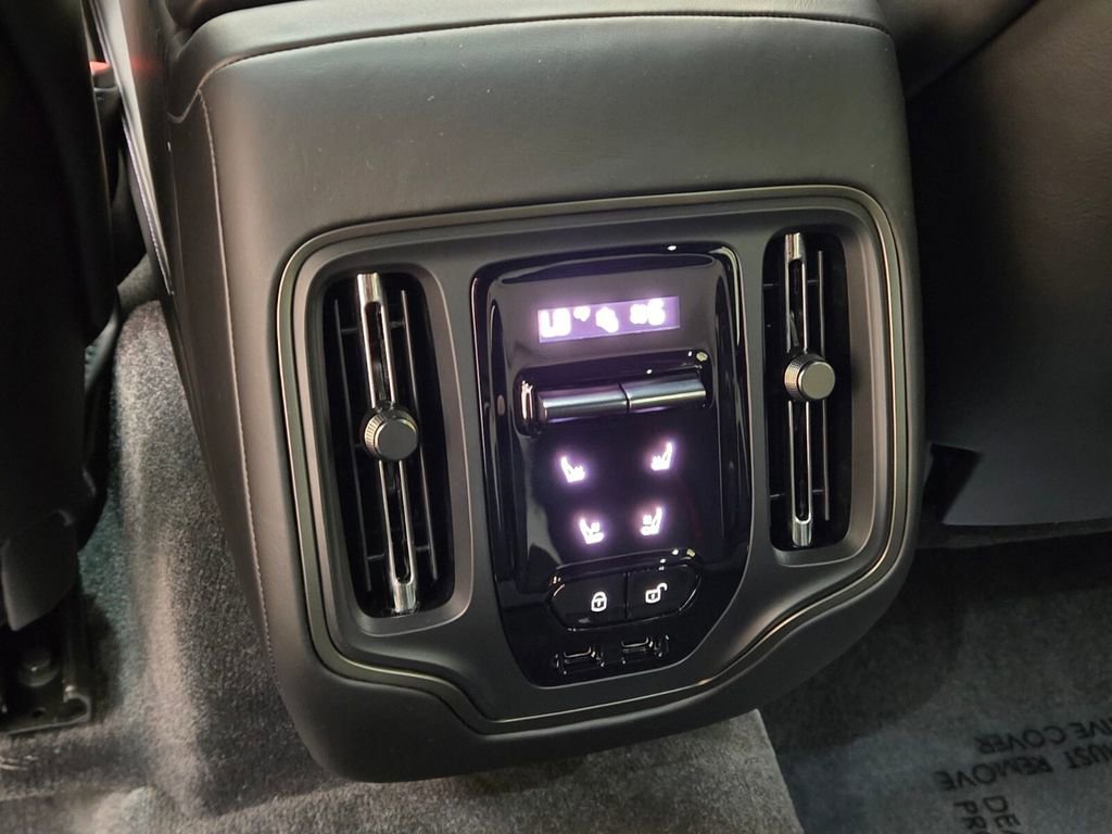 New 2026 Aston Martin DBX S image 18