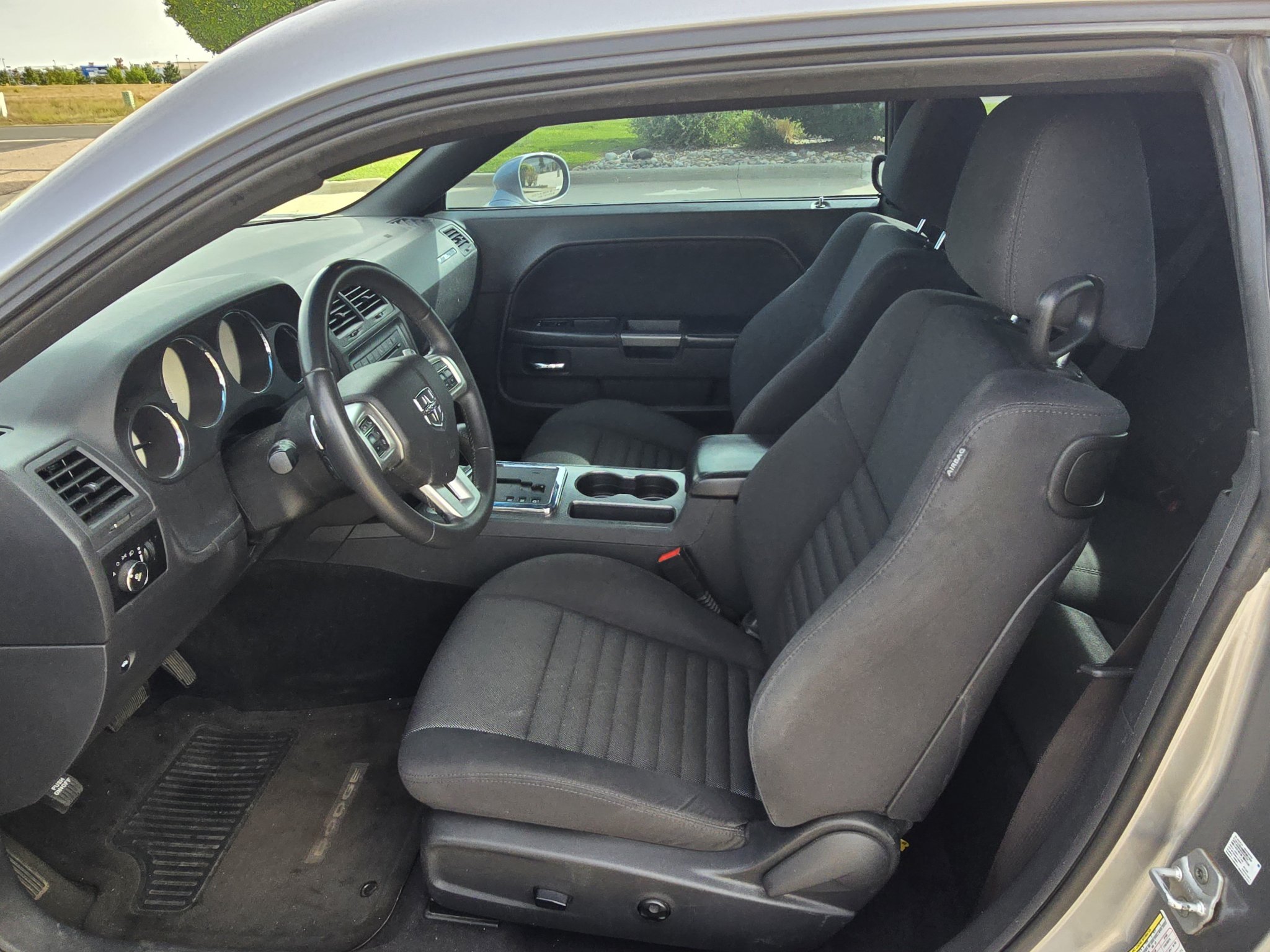 Used 2013 Dodge Challenger R/T w/ Blacktop Pkg RWD image 11