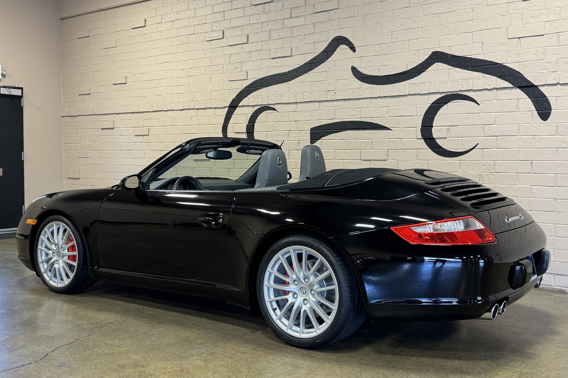 Used 2006 Porsche 911 Carrera S image 9