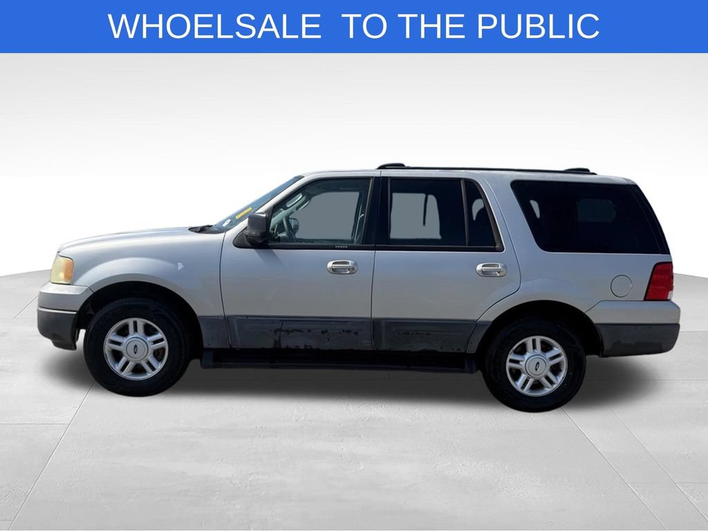 Used 2004 Ford Expedition XLT RWD image 3