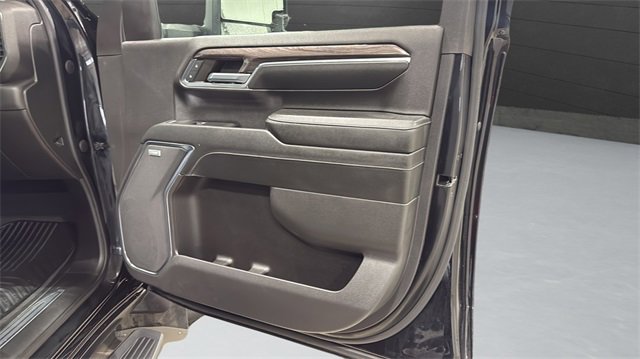 Used 2024 Chevrolet Silverado 3500 LTZ w/ LTZ Plus Package image 35