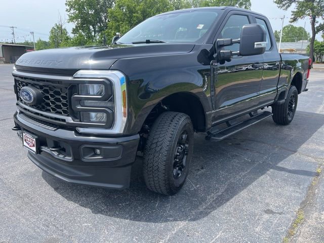 Used 2024 Ford F250 XL w/ STX Appearance Package AWD/4WD video 3