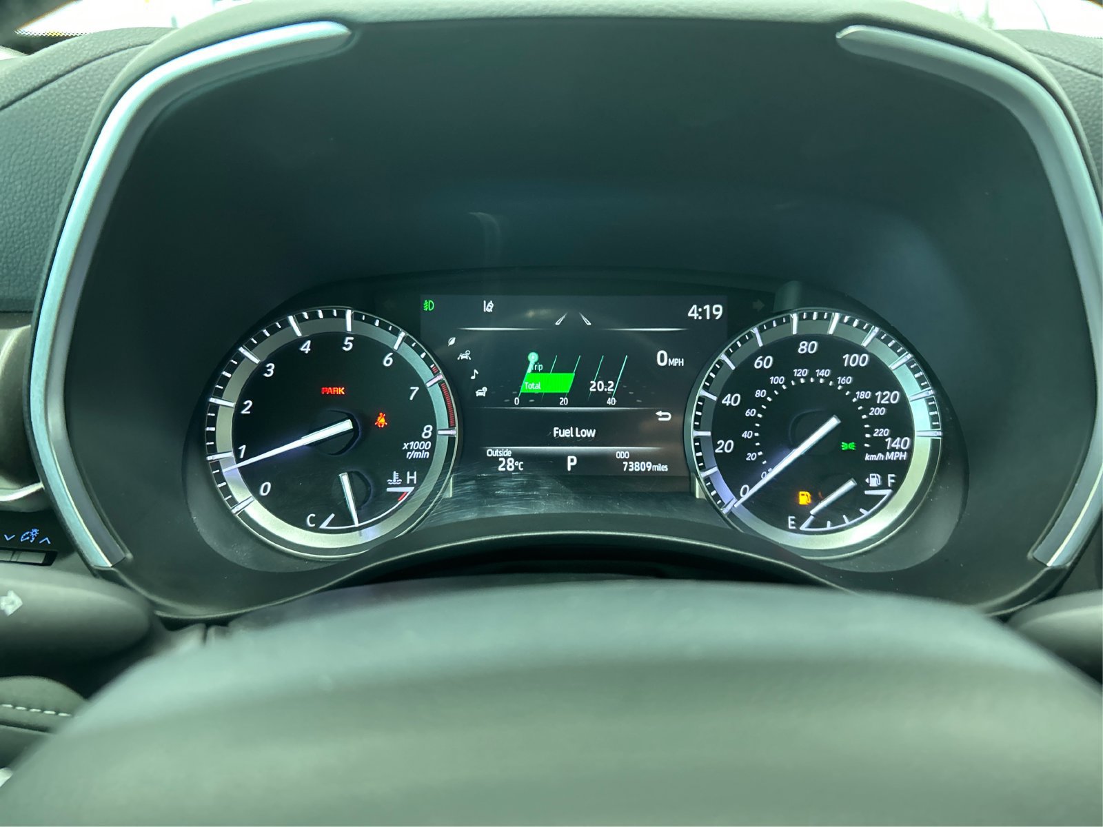 Used 2022 Toyota Highlander XLE AWD/4WD image 16