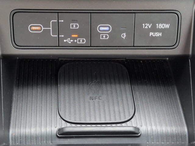 Certified 2024 Hyundai Kona Limited FWD image 23