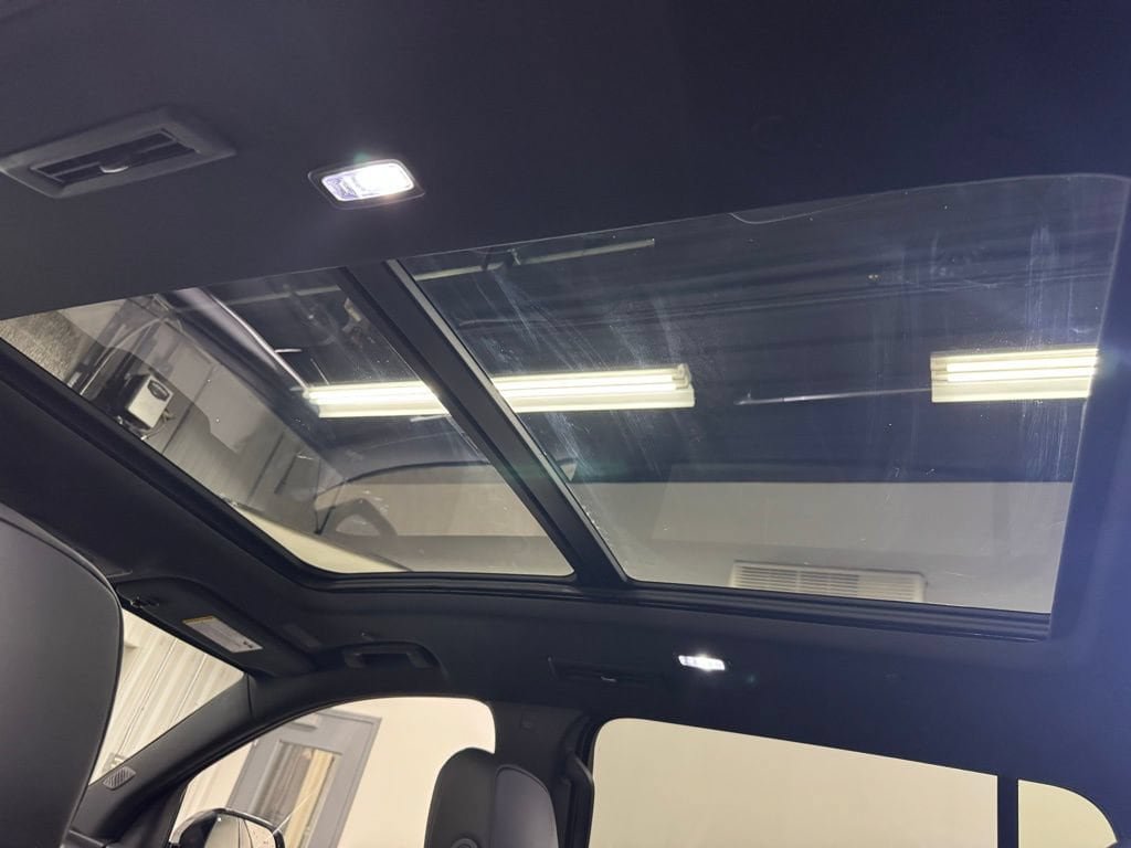 New 2026 Buick Enclave Sport Touring w/ Power Package FWD image 38